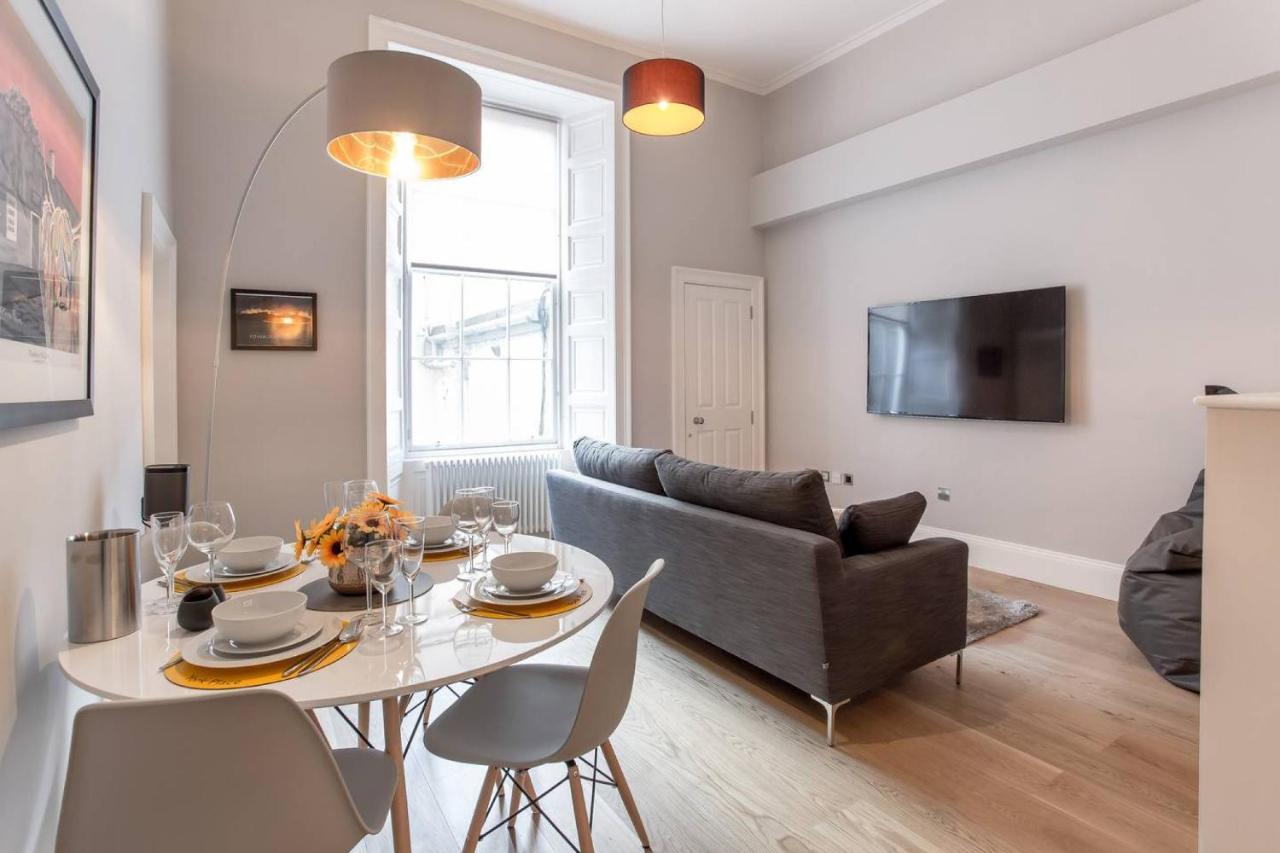 Altido Stylish 1-Bed Flat In The Heart Of New Town Daire Edinburgh Dış mekan fotoğraf
